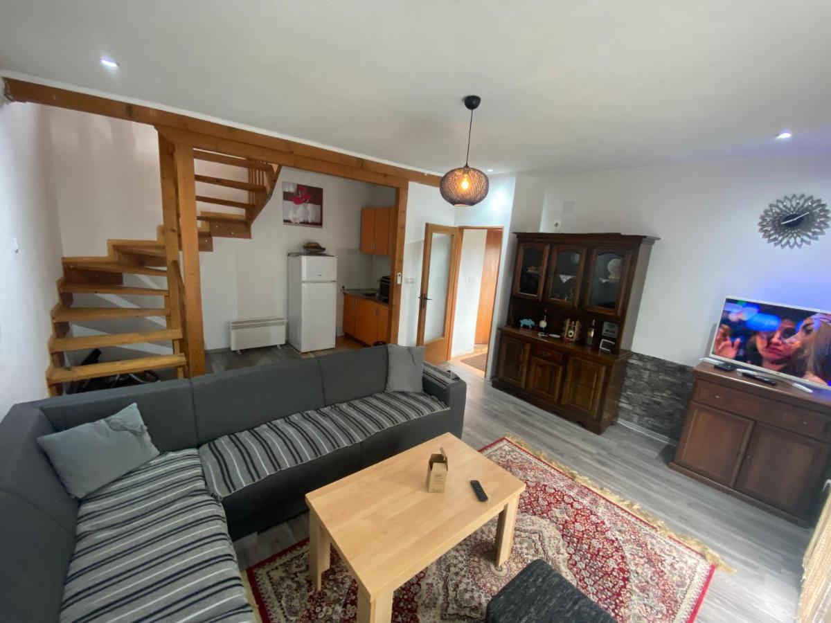 Asja Guest House Lukavac Εξωτερικό φωτογραφία