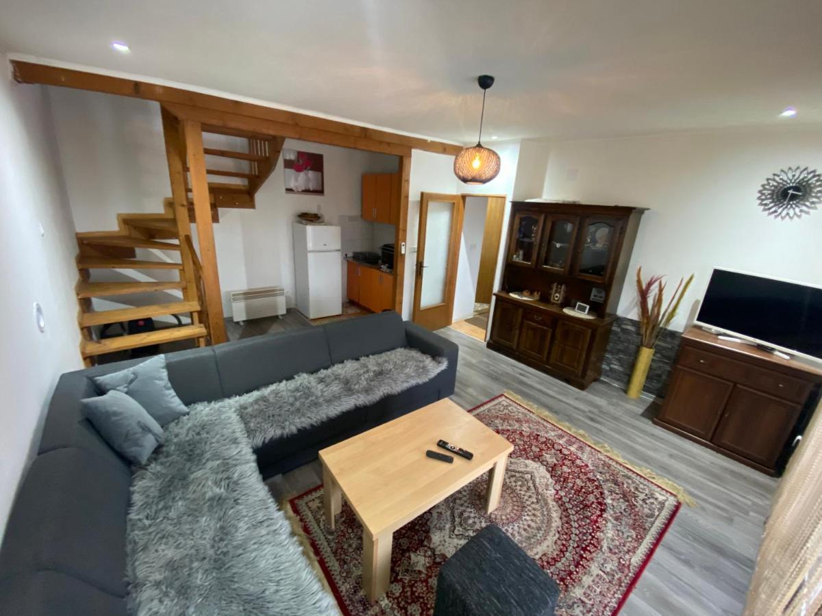 Asja Guest House Lukavac Εξωτερικό φωτογραφία